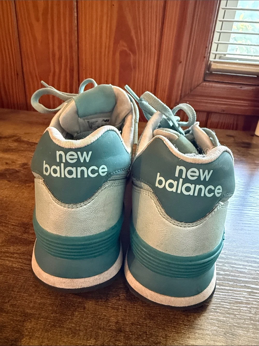 New Balance Women’s 574 Metallic Blue Size 8.5 Classic Sneaker